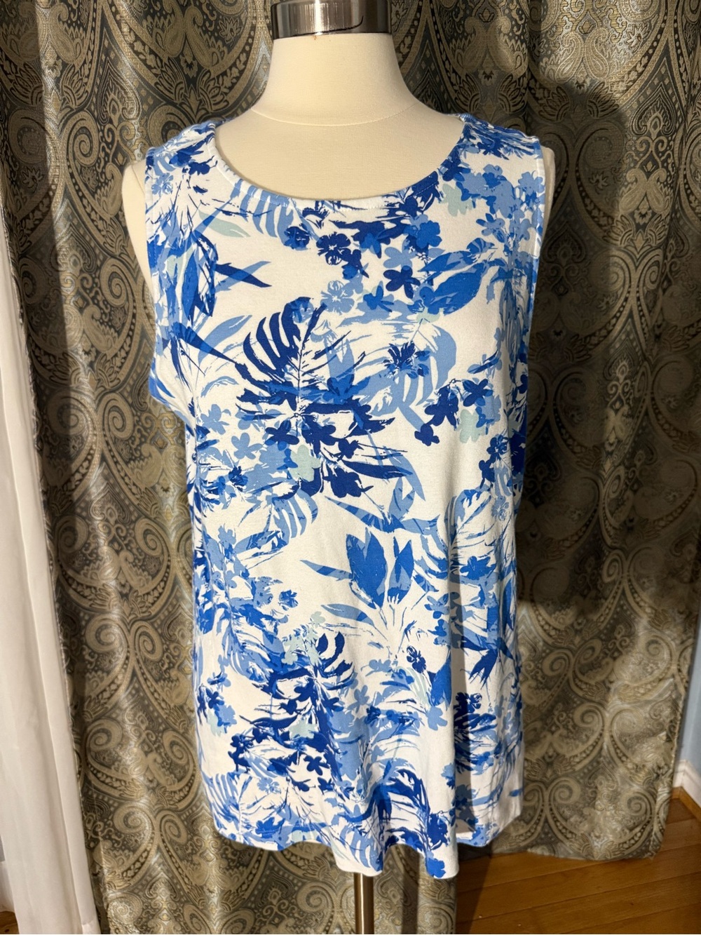Chico’s Size 4 XXL Blue Tropical Floral Pima Cotton Tank Top Sleeveles